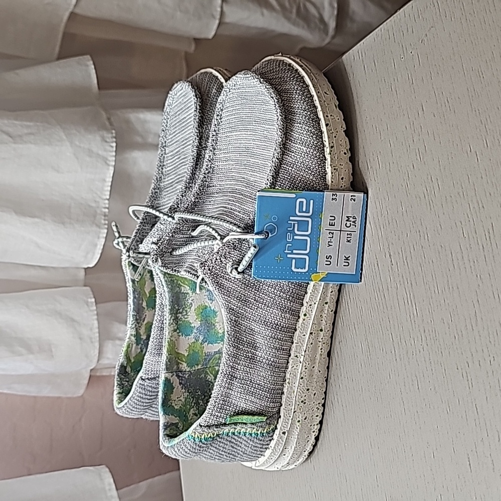 Hey dude shoes